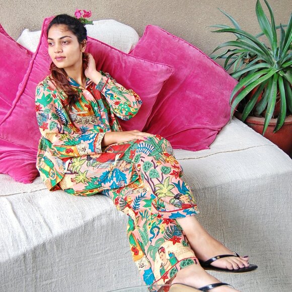 Lovely Farida kahlo Printed Pyjamas Set, Pure Cotton Pjs set, Nightwear Pajamas - Picture 6 of 10